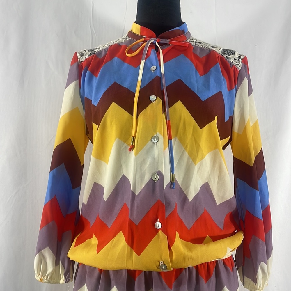 Gianni Bini mini Dress multi colored Chevron Long Sleeve Lace Detail,Medium - Picture 3 of 12